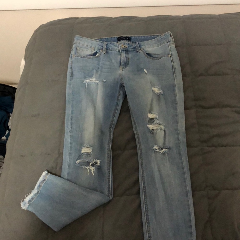 Just USA size 11 low rise jeans ankle crop